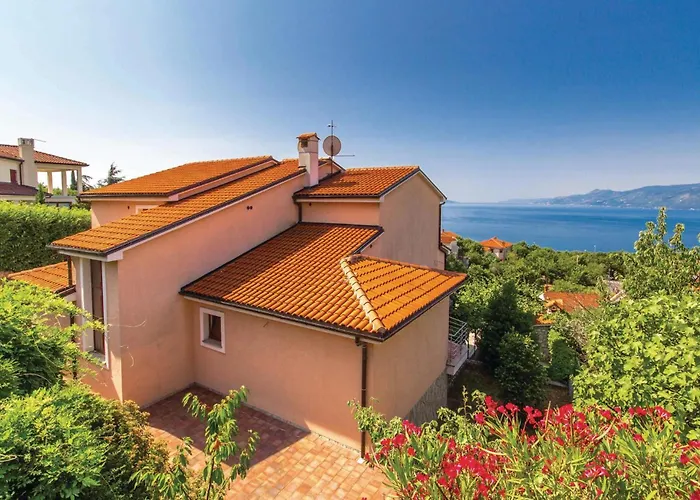 Casa de Férias Gorgeous In With Kitchen Rijeka