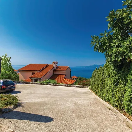 Ferienhaus Gorgeous In With Kitchen Rijeka